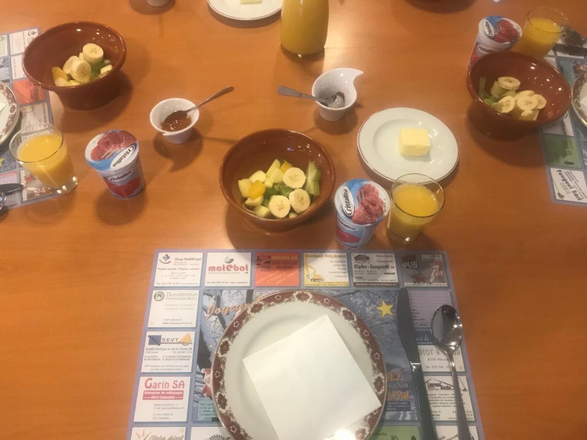 Salt - Pepper Leilighet Fleurier Eksteriør bilde